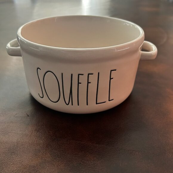 New Rae Dunn By Magenta Ceramic Large Round Souffle Baking Dish - Picture 8 of 8